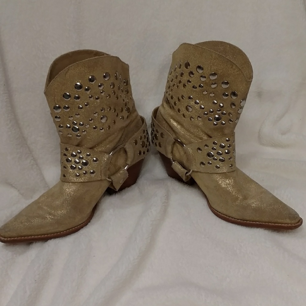 Bridget Shuster Studded Low Boot Bootie Stallion 7
